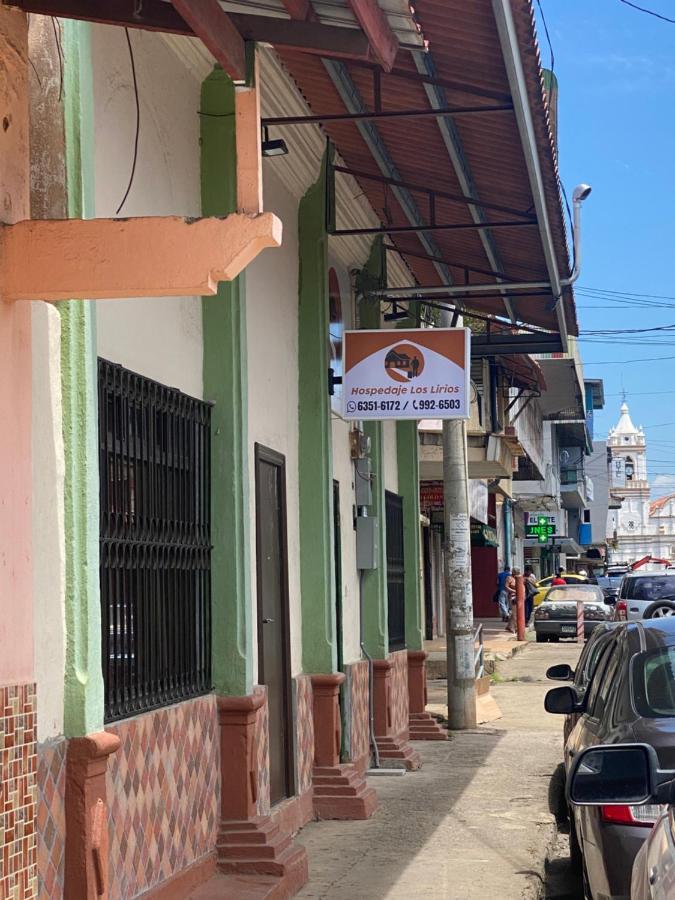 Hospedaje Los Lirios Chitre Bagian luar foto
